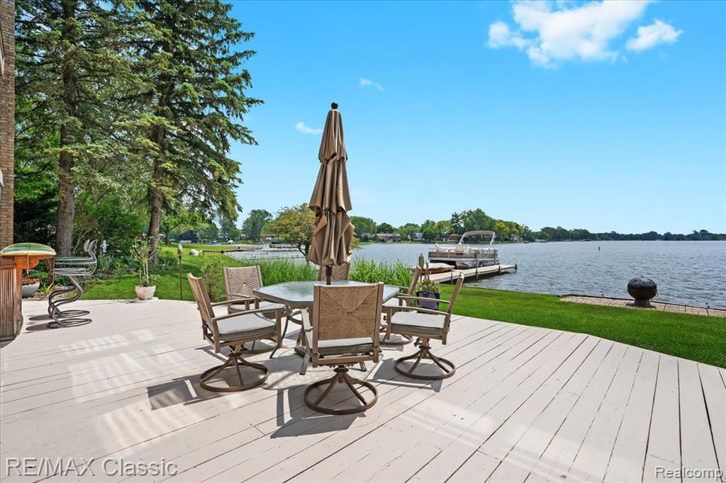 3937 East Commerce Road Commerce Township, MI 48382 - Photo 50 of 63