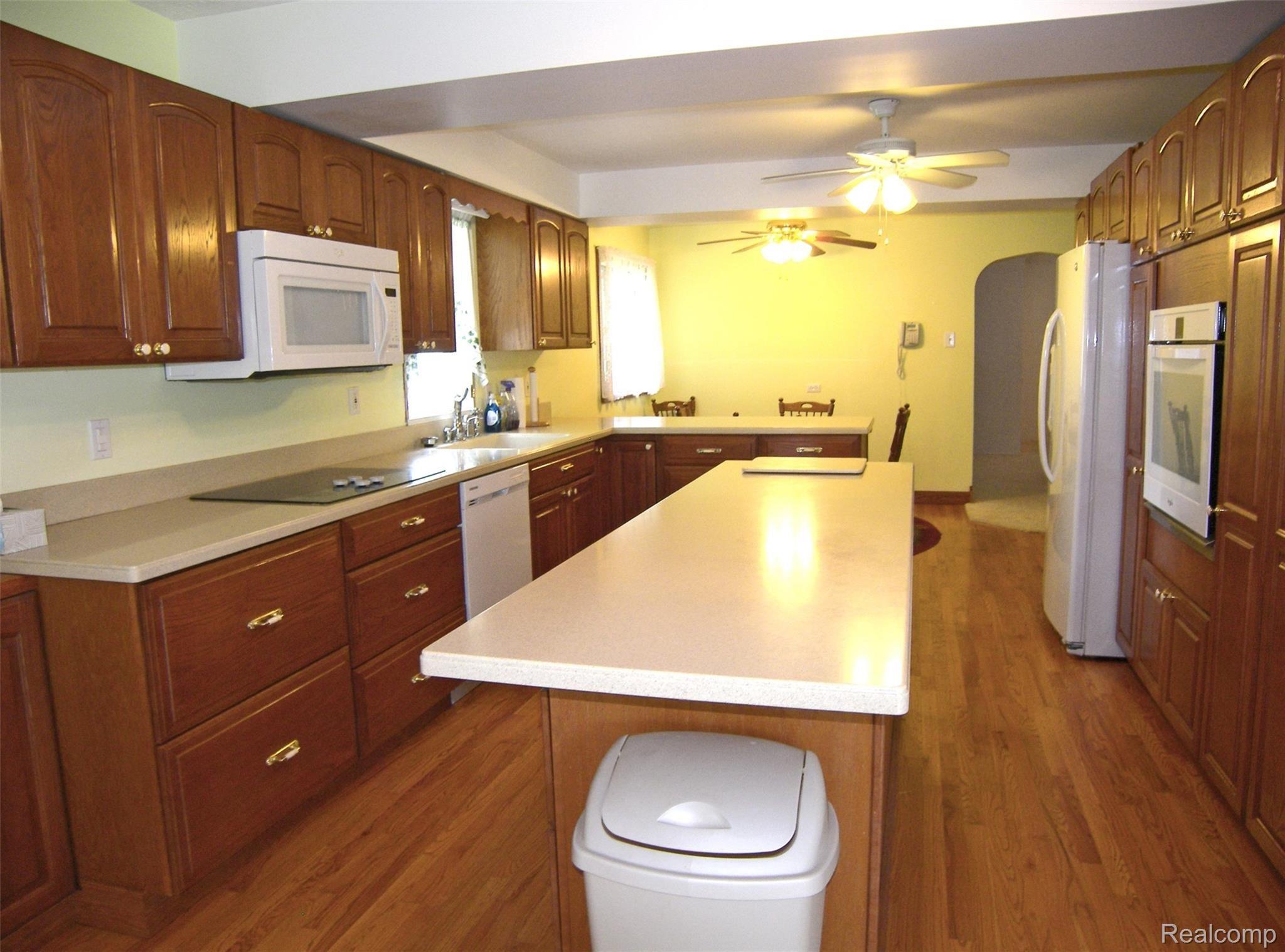 8540 North Clio Road Mount Morris, MI 48458 - Photo 3 of 31 100_3280.JPG