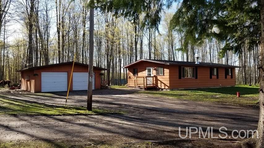 107 Sunset Shores Road Iron River, MI 49935 - Photo 1 of 27 Gallery Image 1
