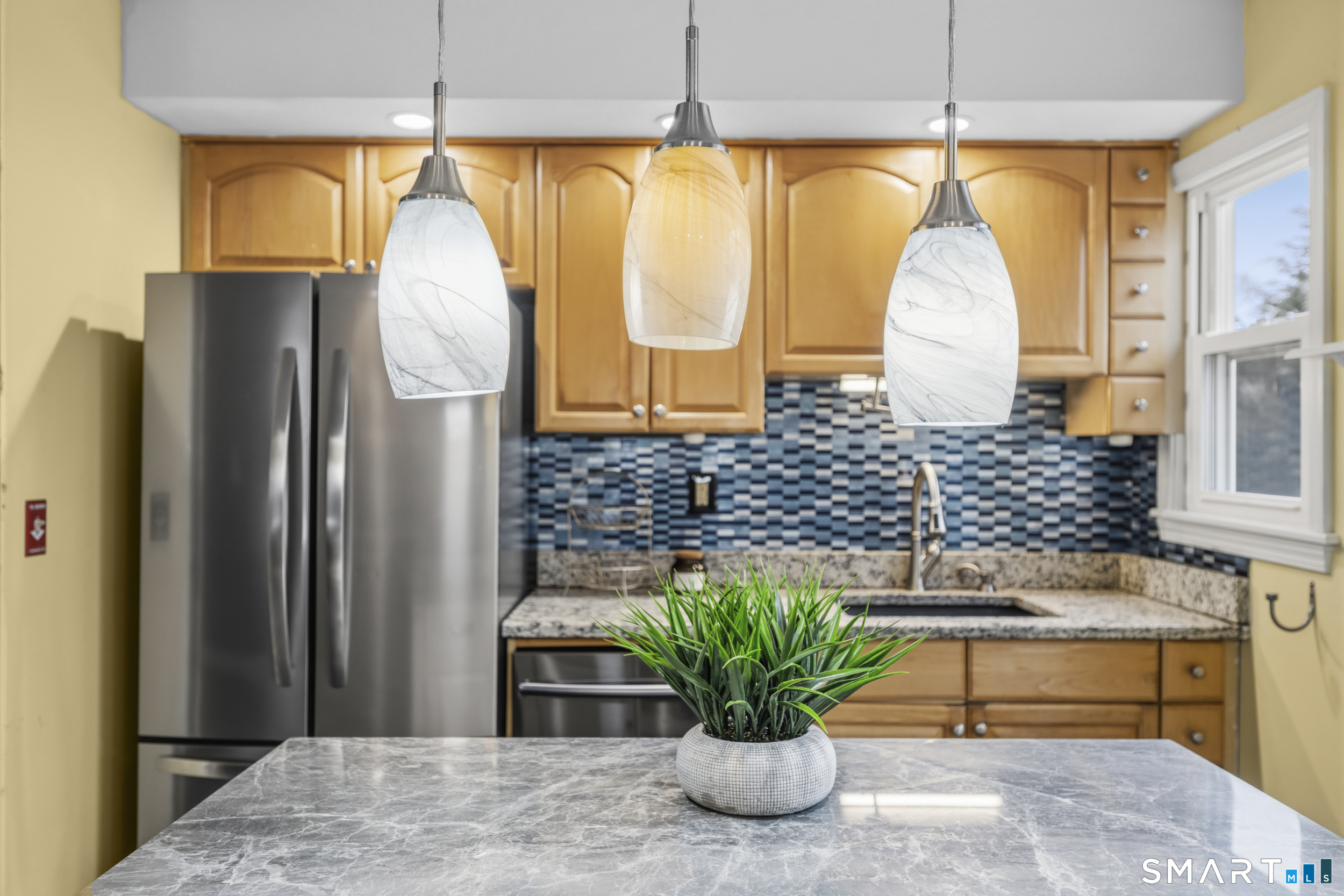 510 Flanders Road Groton, CT 06355 - Photo 12 of 38