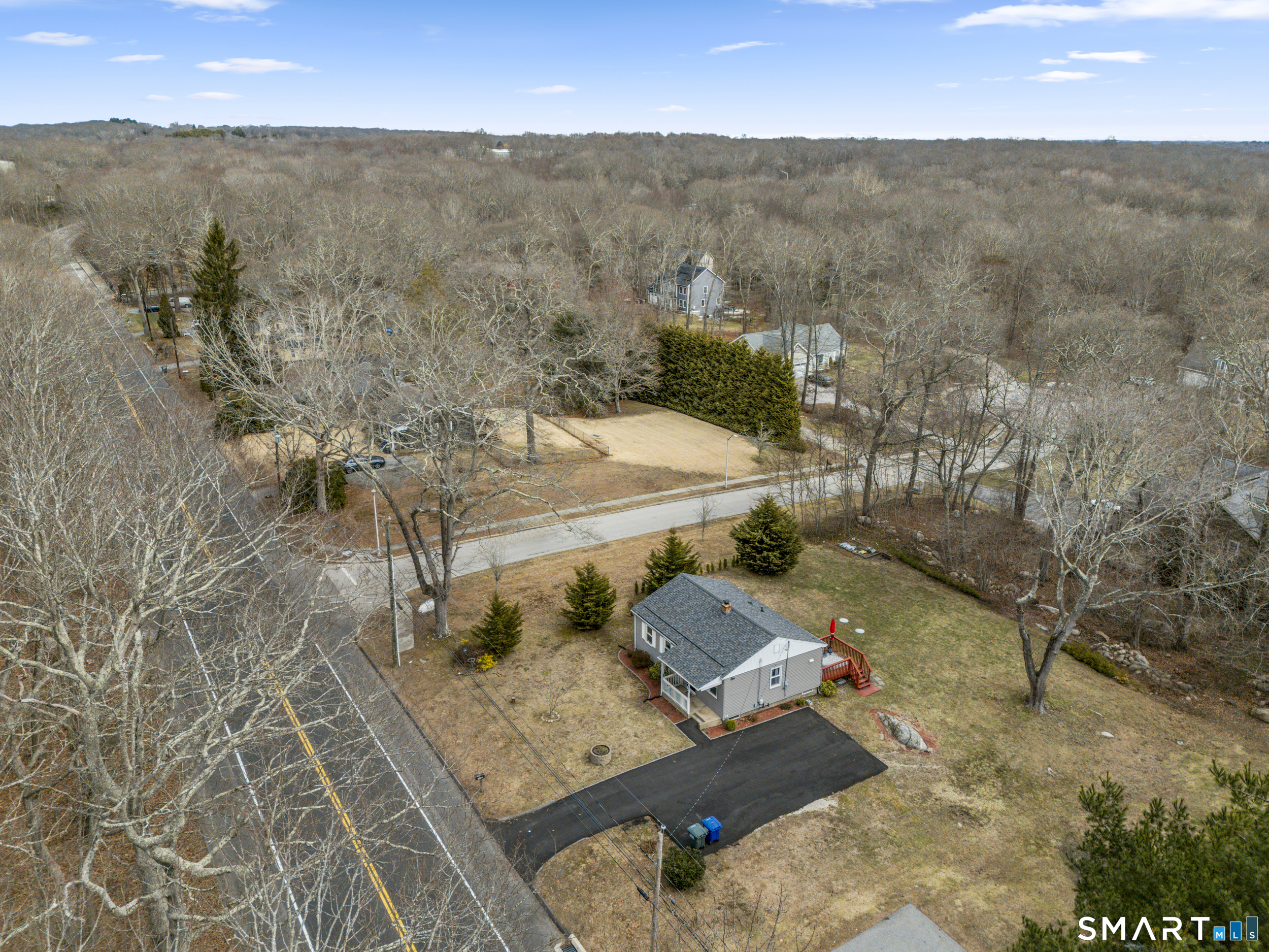 510 Flanders Road Groton, CT 06355 - Photo 33 of 38