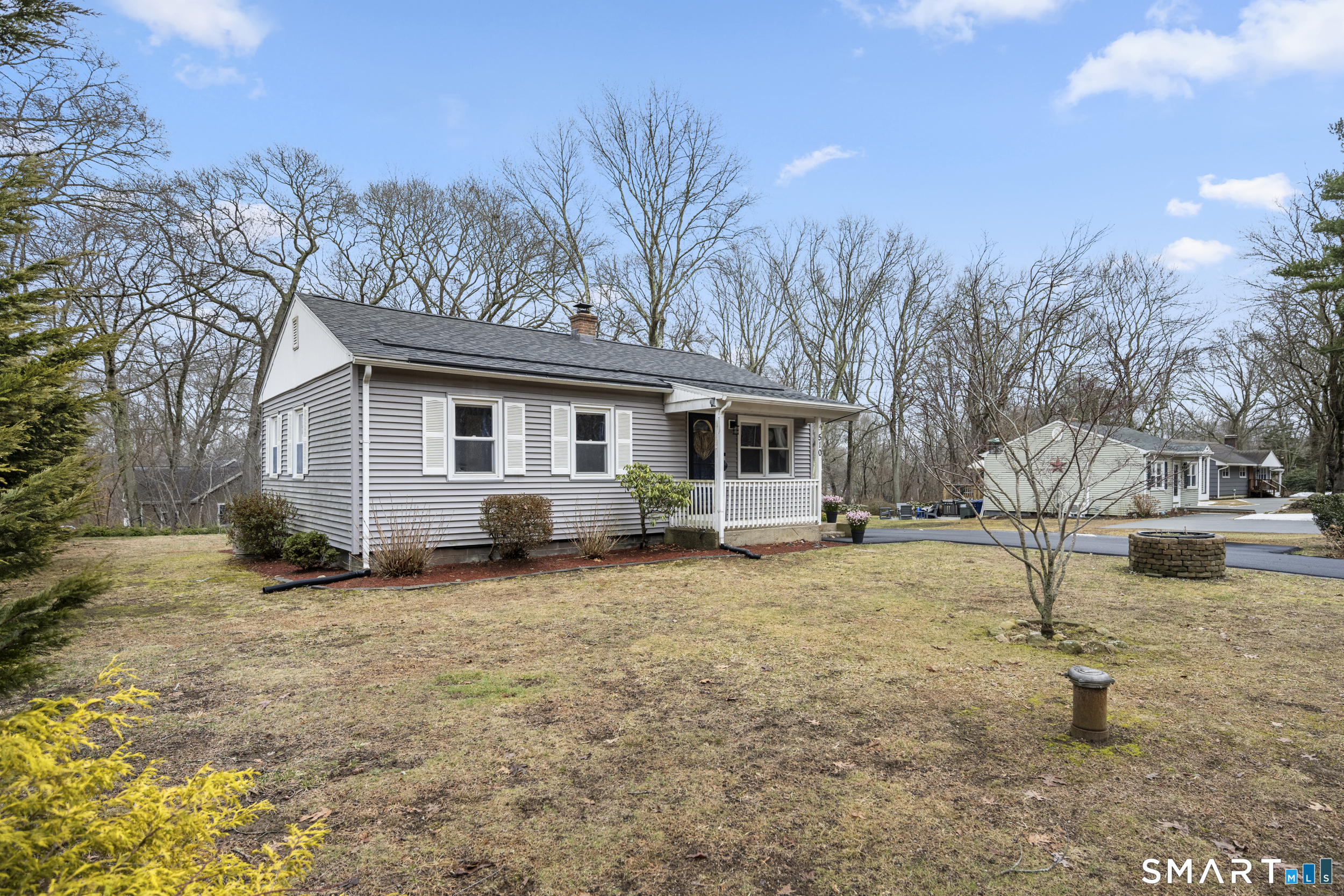 510 Flanders Road Groton, CT 06355 - Photo 5 of 38