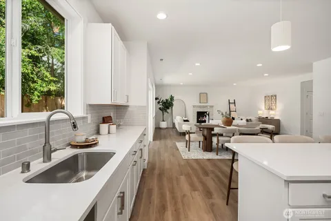 $1,249,800 | 10702 Southeast 170th Place, Renton, WA 98055