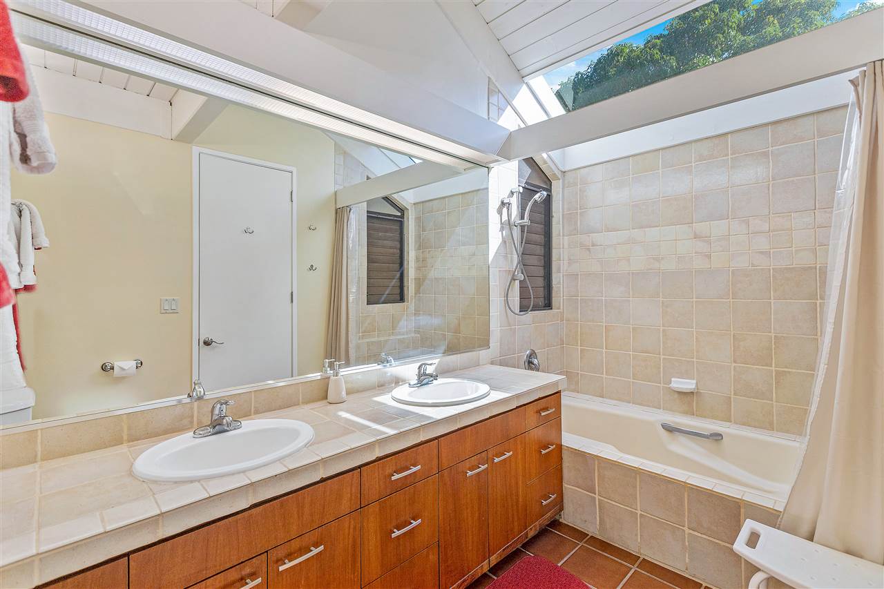 4521 Lower Honoapiilani Road, Unit 4A1 Lahaina, HI 96761 - Photo 19 of 30 Gallery Image 19