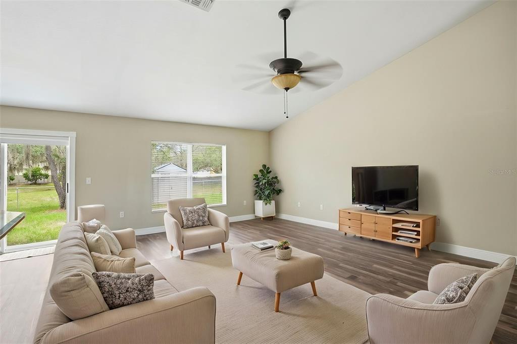 10487 Bradford Street Spring Hill, FL 34608 - Photo 11 of 67