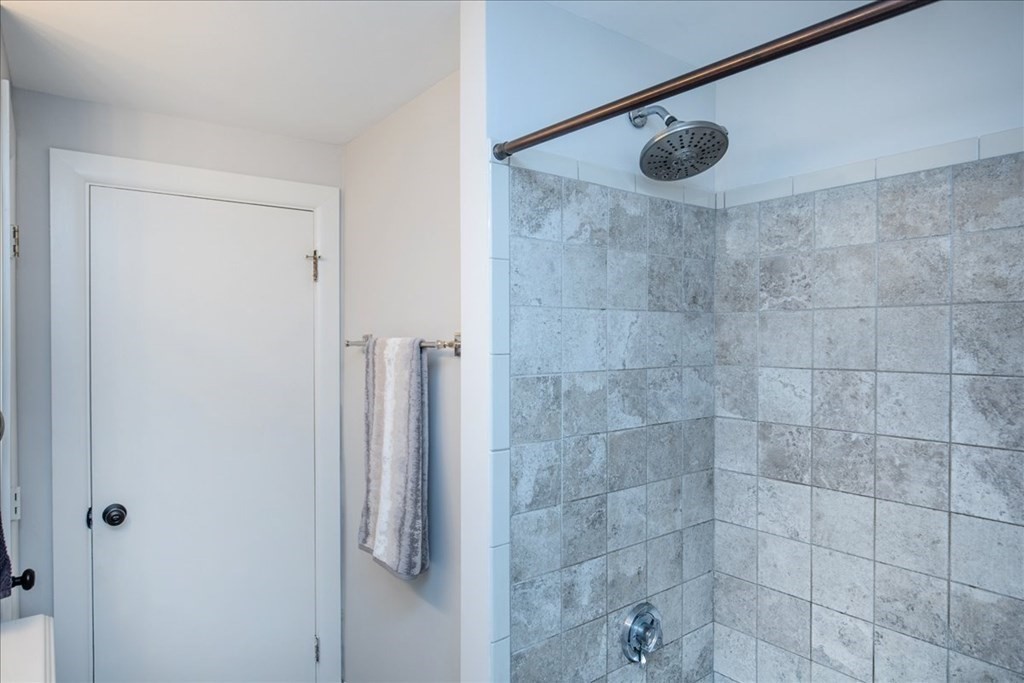 128 Wilmington Road Burlington, MA 01803 - Photo 20 of 38 Gallery Image 20