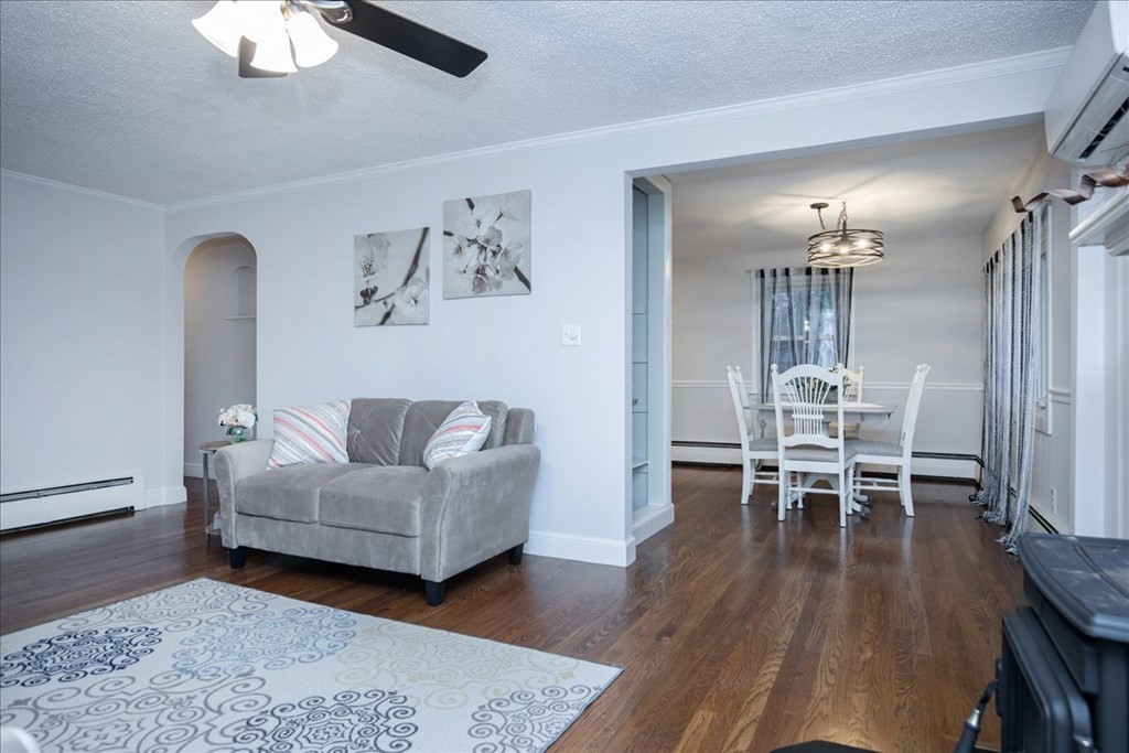 128 Wilmington Road Burlington, MA 01803 - Photo 7 of 38 Gallery Image 7