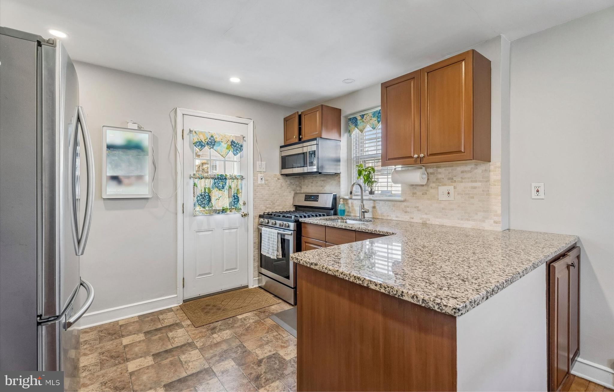 42 Greenhill Road Springfield, PA 19064 - Photo 5 of 29 Gallery Image 5