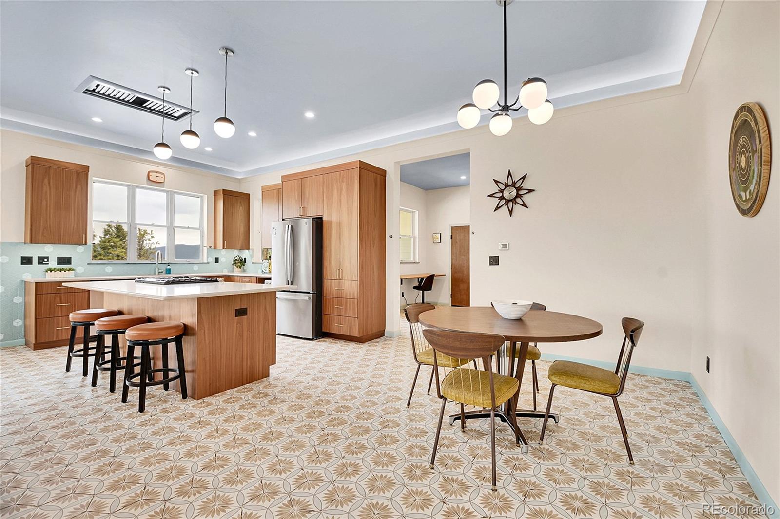 1023 Chippewa Road Jefferson, CO 80456 - Photo 5 of 32