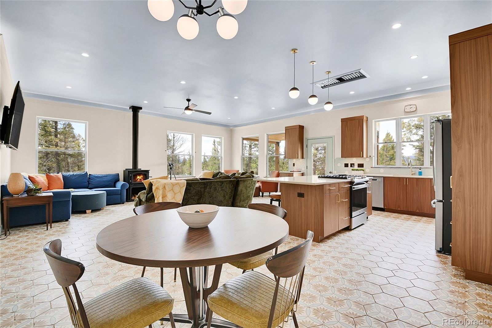 1023 Chippewa Road Jefferson, CO 80456 - Photo 7 of 32