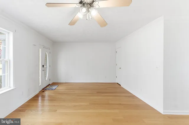 $415,000 | 24 Greenoak Lane, Berkeley Springs, WV 25411