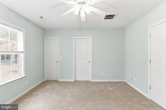 $415,000 | 24 Greenoak Lane, Berkeley Springs, WV 25411