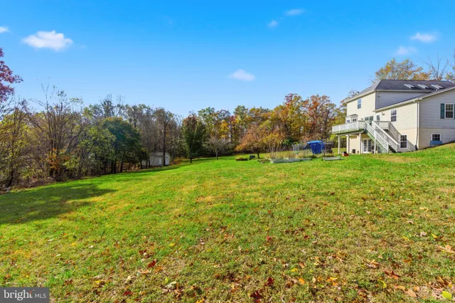 $415,000 | 24 Greenoak Lane, Berkeley Springs, WV 25411