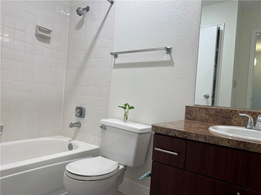 875 Riverside Drive, Unit 725 Coral Springs, FL 33071 - Photo 17 of 23 Photo 17