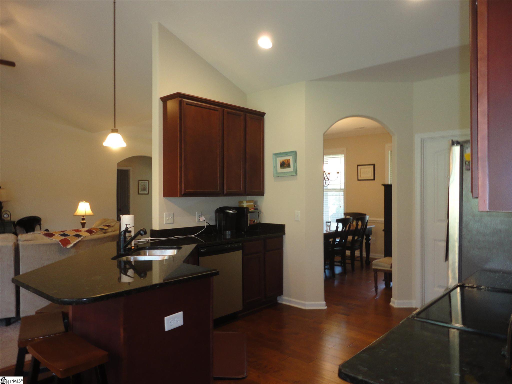 522 Hammett Bridge Road Greer, SC 29650 - Photo 11 of 34