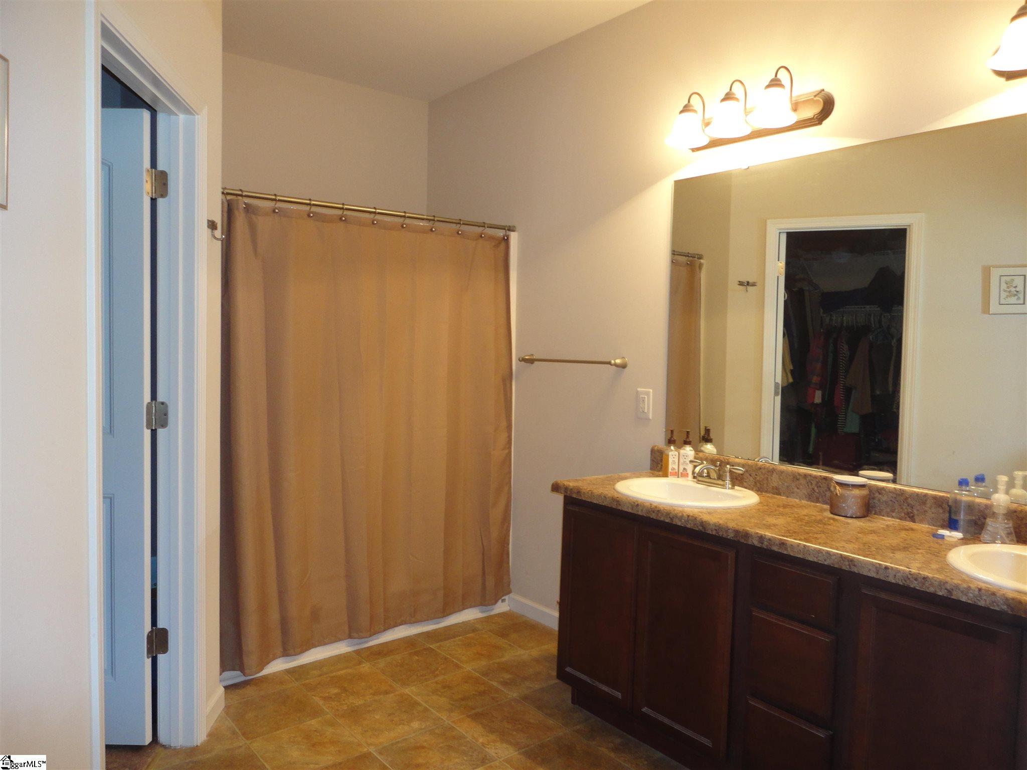 522 Hammett Bridge Road Greer, SC 29650 - Photo 18 of 34