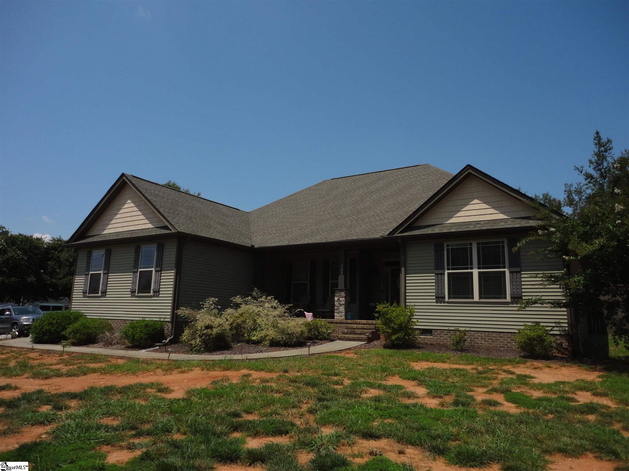 522 Hammett Bridge Road Greer, SC 29650 - Photo 3 of 34