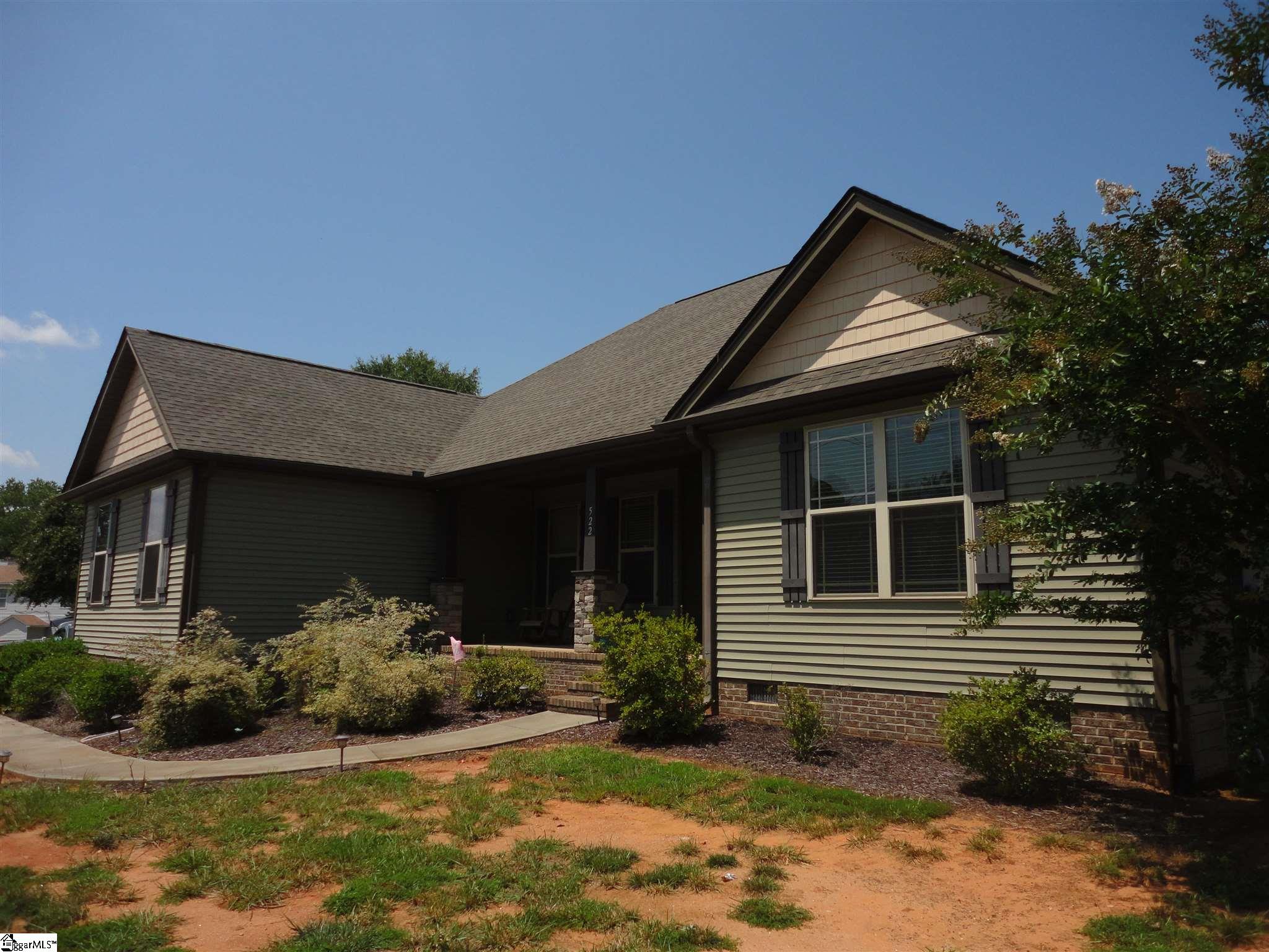 522 Hammett Bridge Road Greer, SC 29650 - Photo 4 of 34