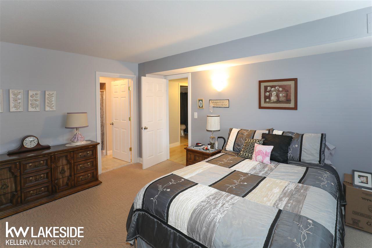 2309 Walton Boulevard, Unit 31 Rochester Hills, MI 48309 - Photo 15 of 23