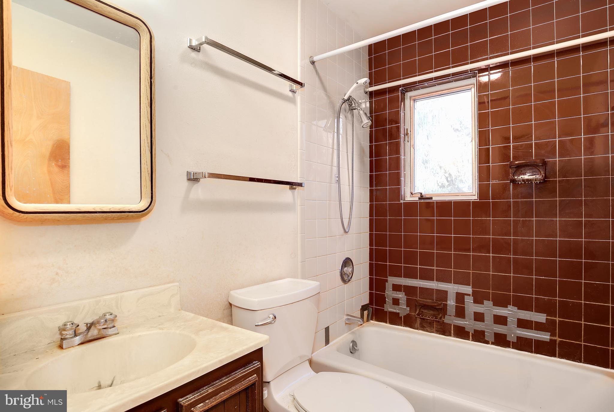 3955 Wayson Road Davidsonville, MD 21035 - Photo 11 of 28 Bath