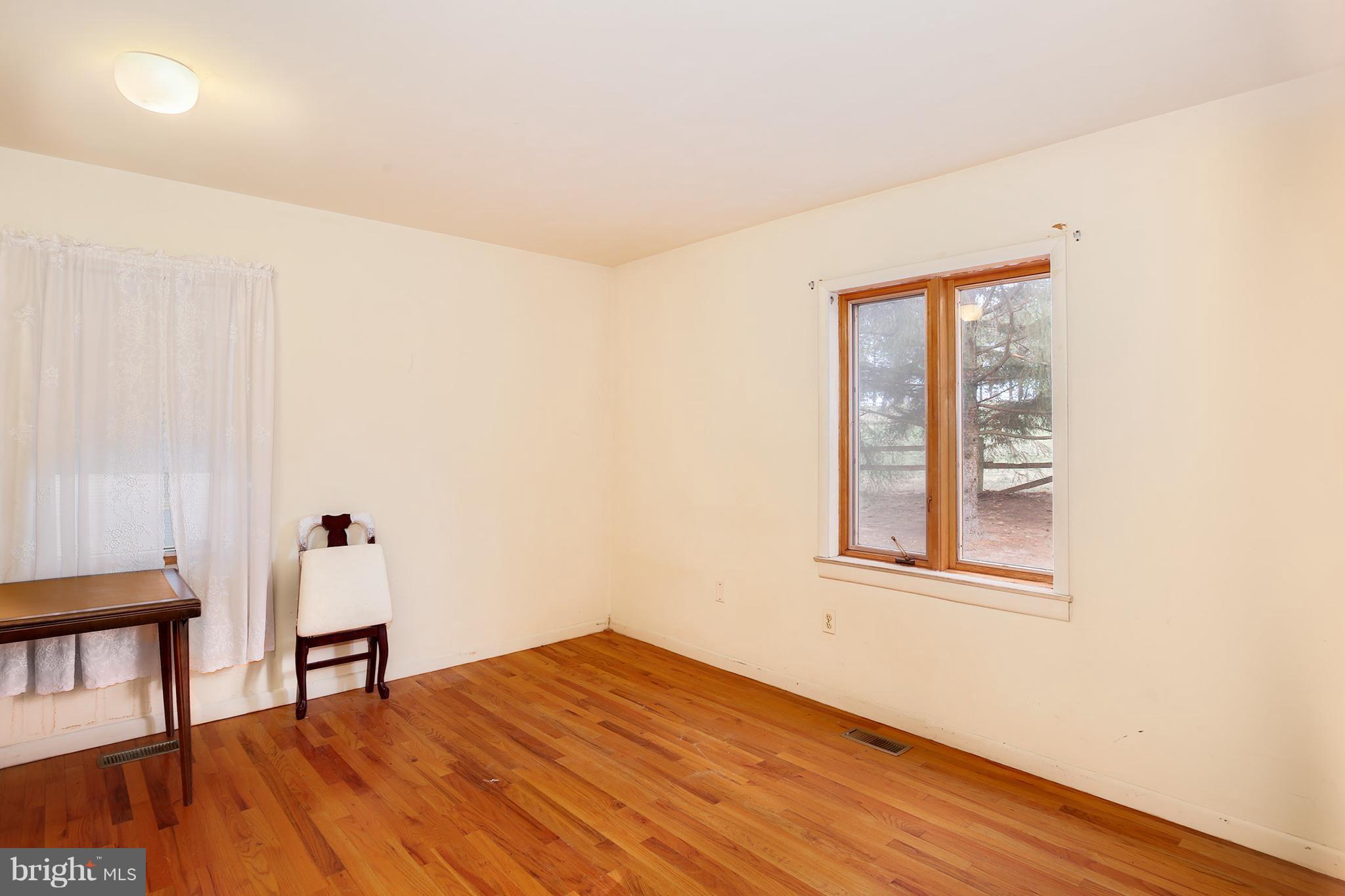 3955 Wayson Road Davidsonville, MD 21035 - Photo 12 of 28 Bedroom