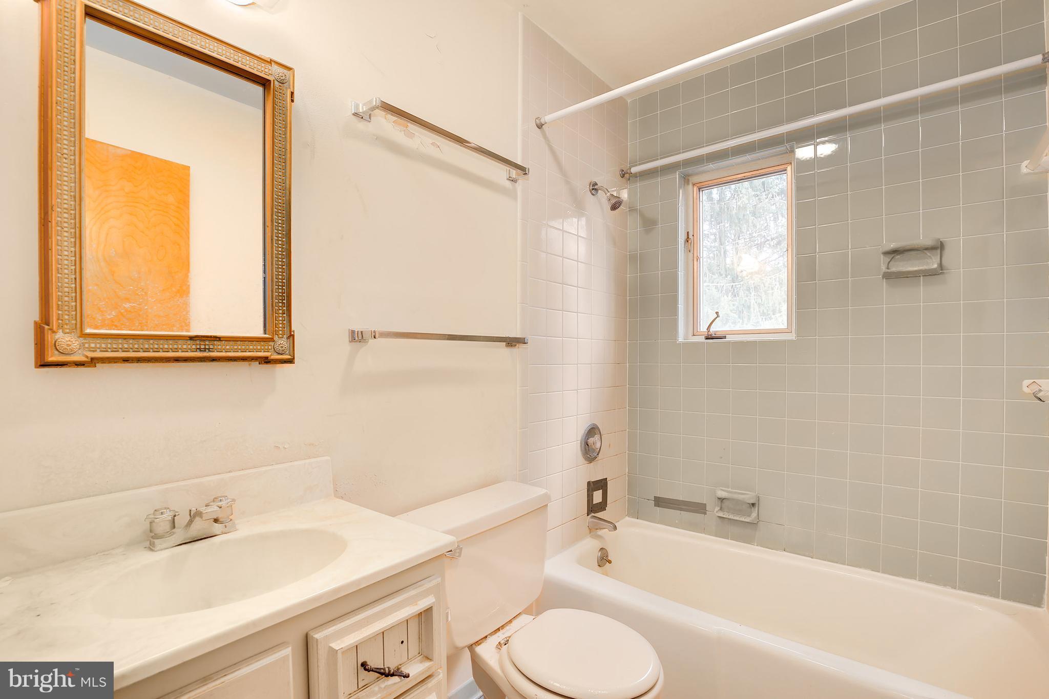 3955 Wayson Road Davidsonville, MD 21035 - Photo 20 of 28 Bath