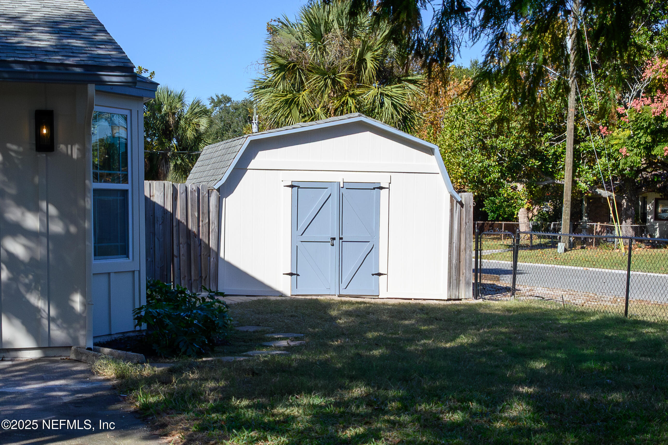 785 Triton Road Atlantic Beach, FL 32233 - Photo 30 of 42 a view of backyard with green space