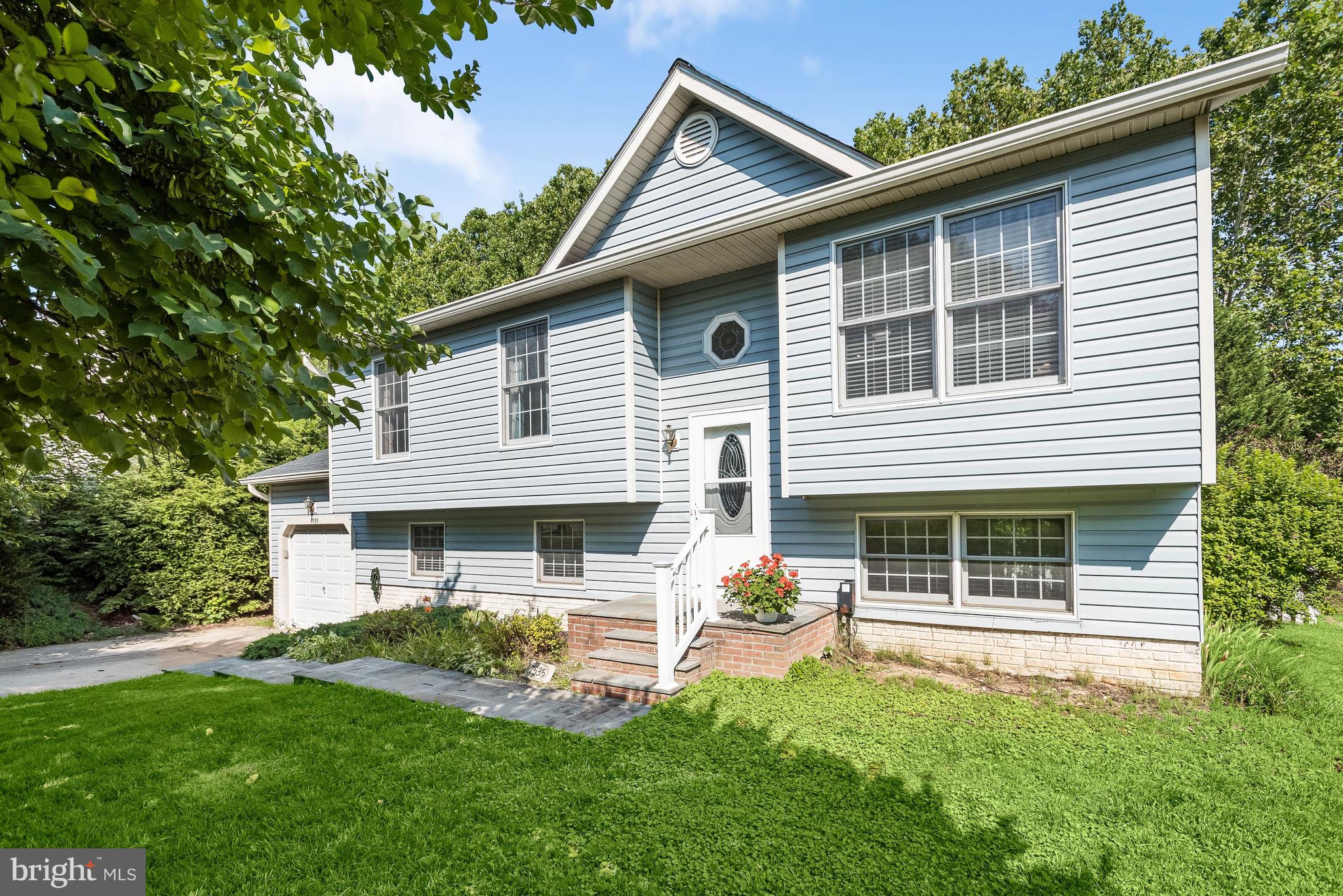 Welcome to 7535 Harmans Road!