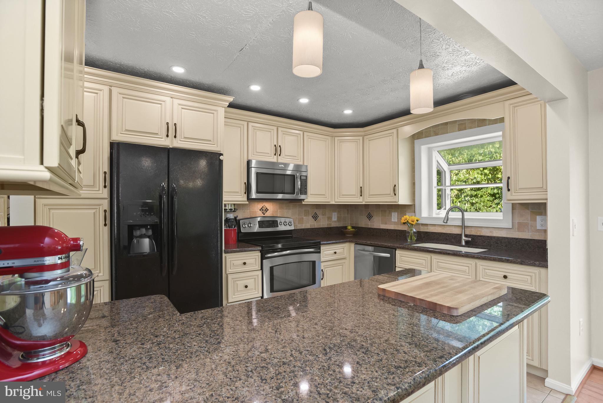 7535 Harmans Road Harmans, MD 21077 - Photo 2 of 35 Kitchen