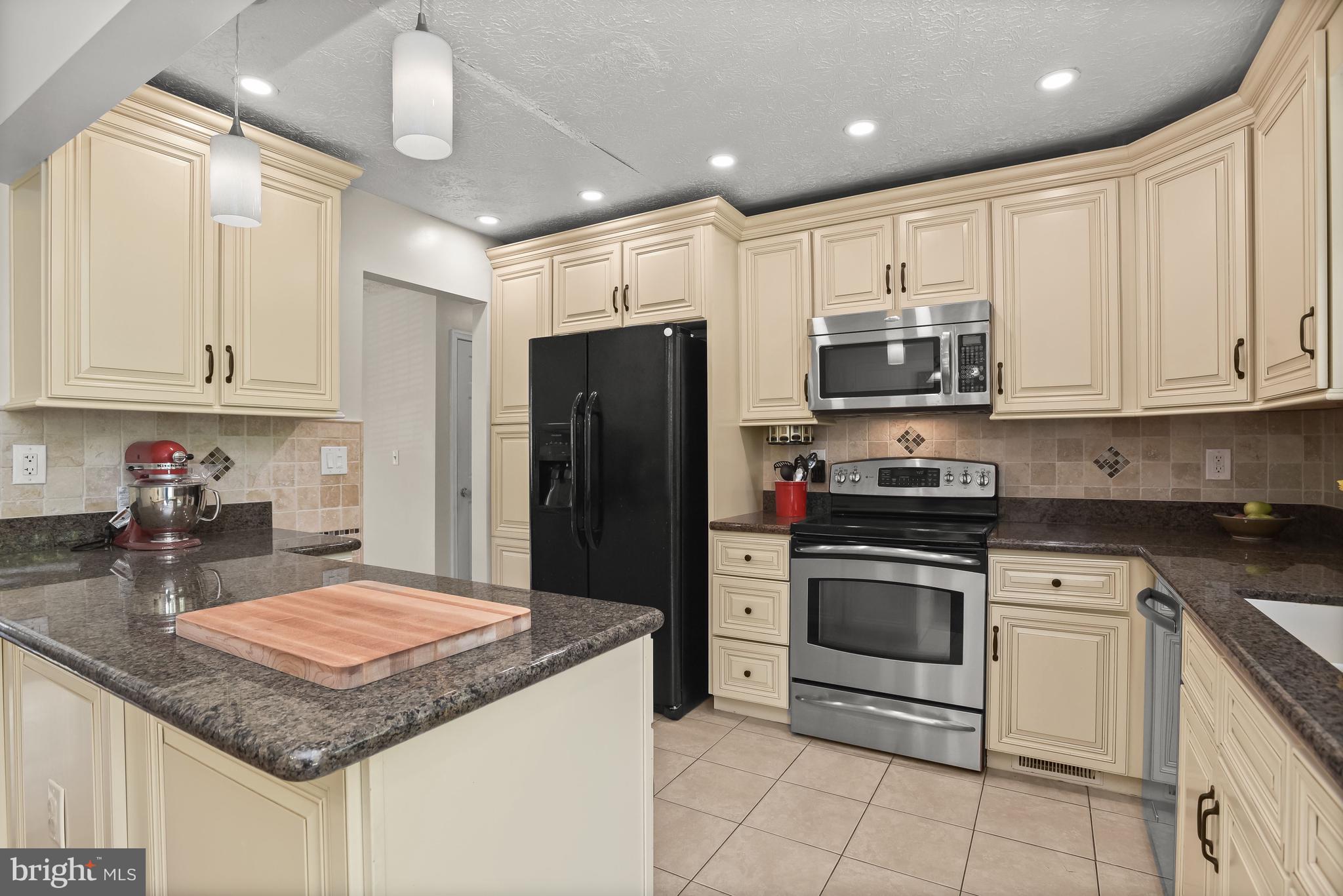 7535 Harmans Road Harmans, MD 21077 - Photo 4 of 35 Kitchen