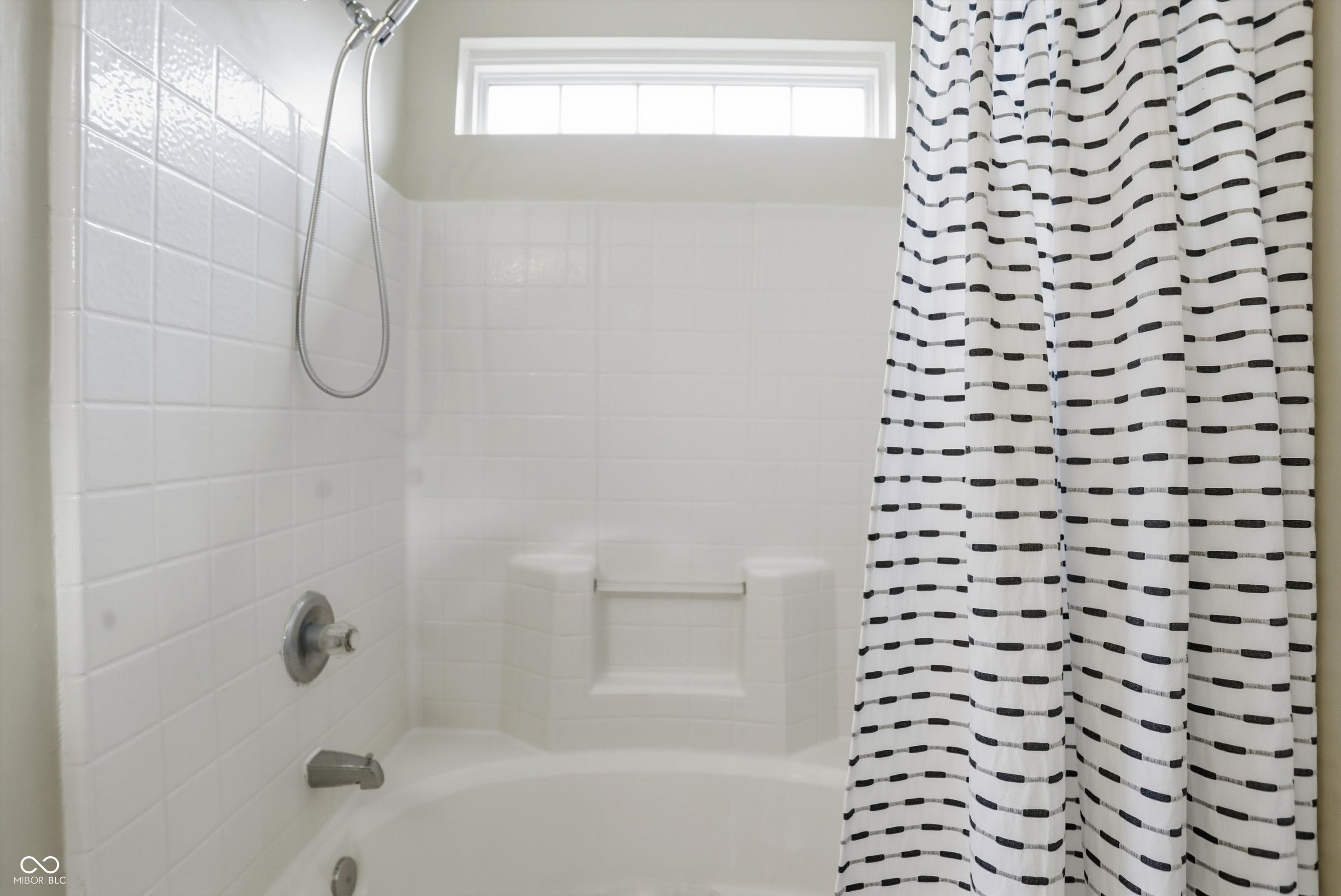 6385 Hillview Circle Fishers, IN 46038 - Photo 24 of 37