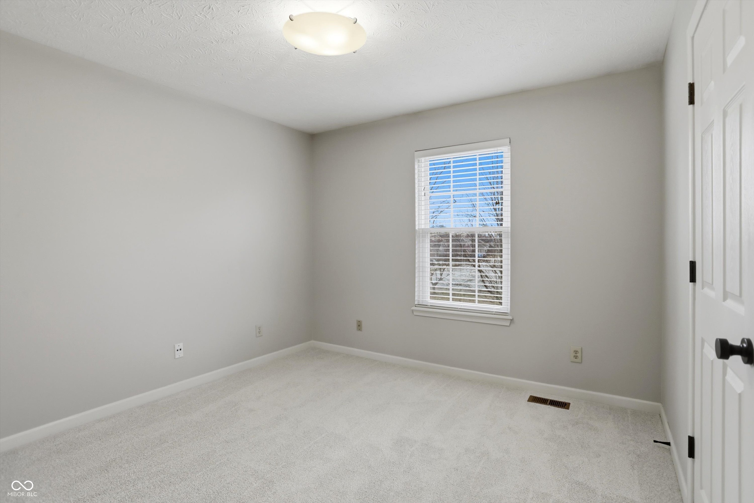 6385 Hillview Circle Fishers, IN 46038 - Photo 28 of 37