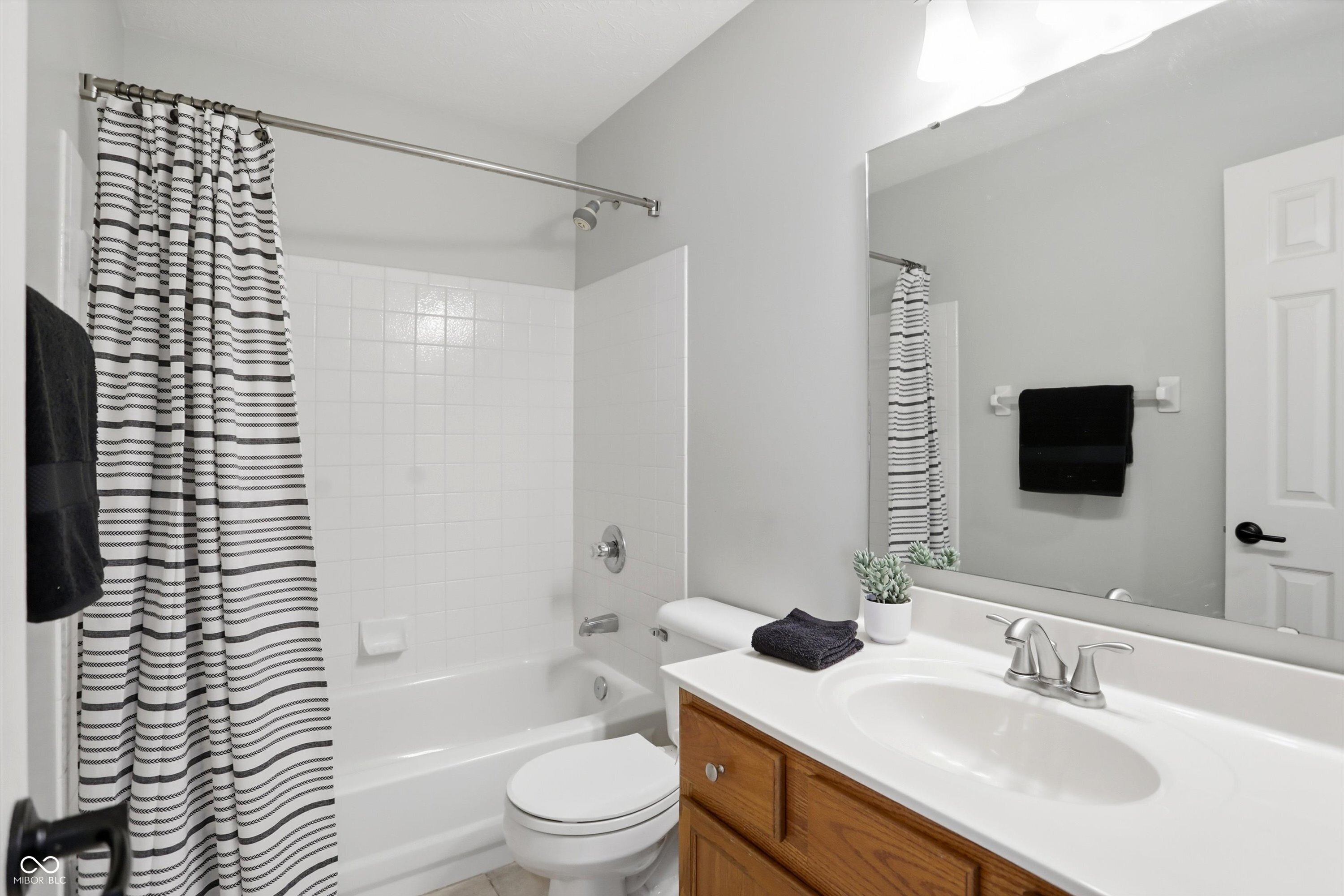 6385 Hillview Circle Fishers, IN 46038 - Photo 30 of 37