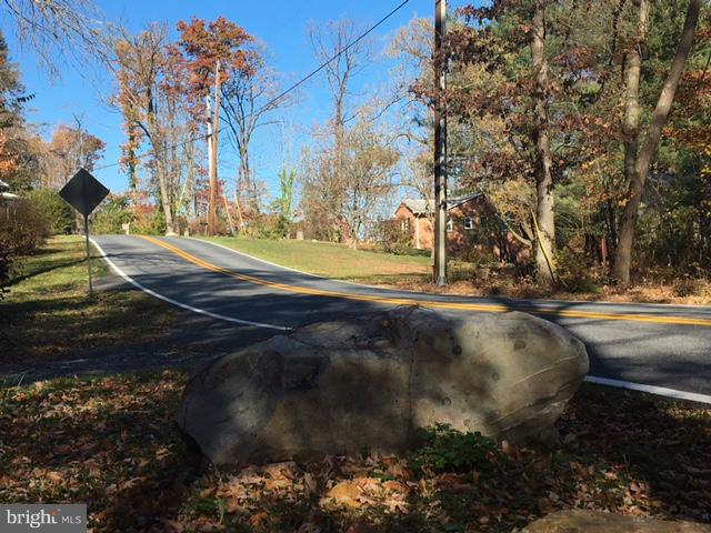 13728 Pryor Road Thurmont, MD 21788 - Photo 22 of 22 a view of street with large trees