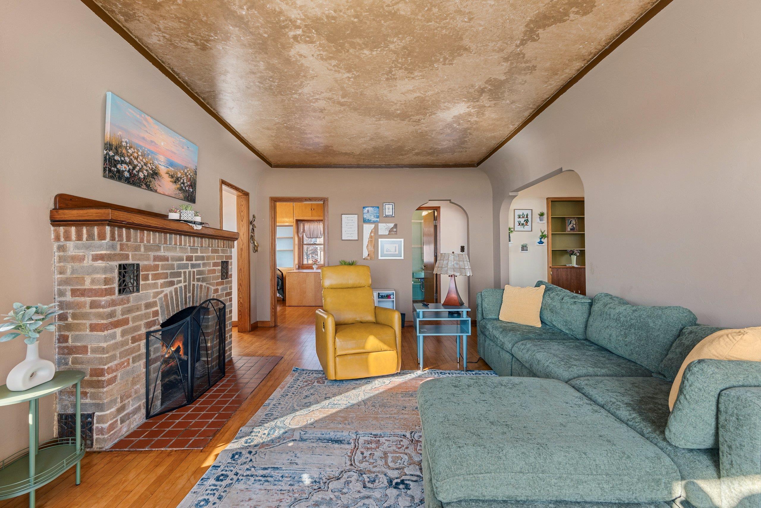 413 Jefferson Street Algoma, WI 54201 - Photo 13 of 76