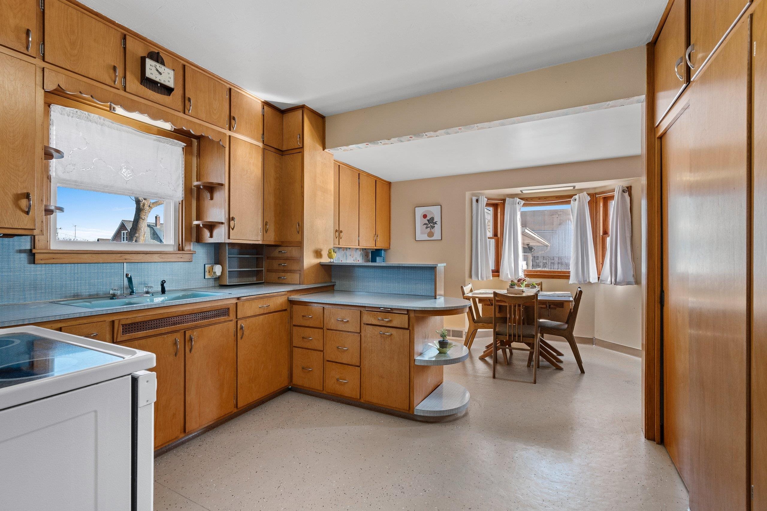 413 Jefferson Street Algoma, WI 54201 - Photo 21 of 76