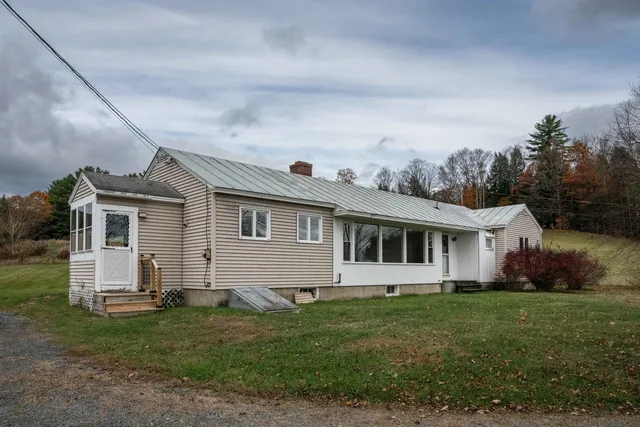 $450,000 | 1011 Quechee-Hartland Road, Hartford, VT 05059