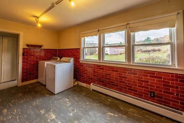 $450,000 | 1011 Quechee-Hartland Road, Hartford, VT 05059