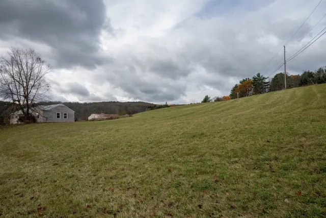 $450,000 | 1011 Quechee-Hartland Road, Hartford, VT 05059