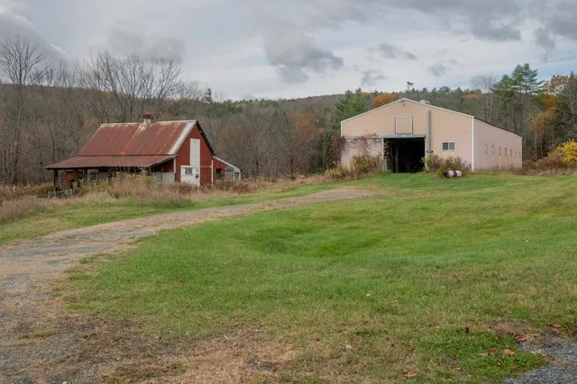 $450,000 | 1011 Quechee-Hartland Road, Hartford, VT 05059