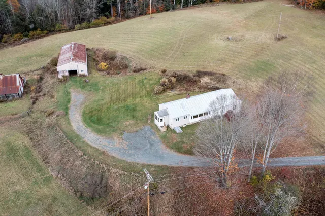 $450,000 | 1011 Quechee-Hartland Road, Hartford, VT 05059