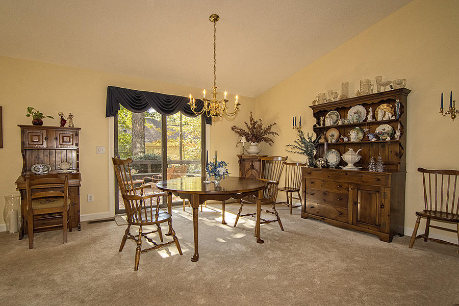 4 Bob O Link Road Pinehurst, NC 28374 - Photo 6 of 29 11. dining area_6757