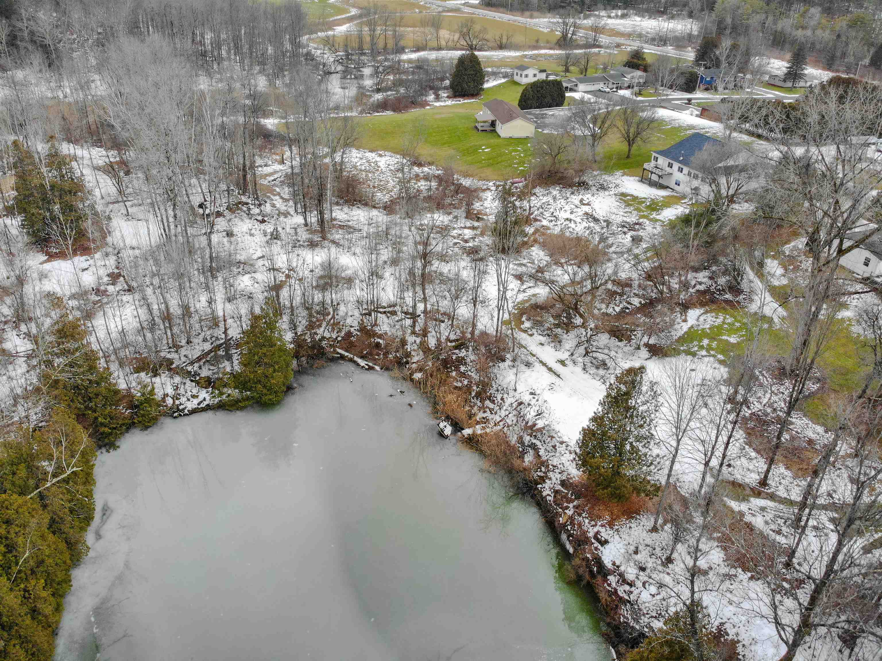 124 Larry Lane Proctor, VT 05765 - Photo 28 of 38 Gallery Image 28