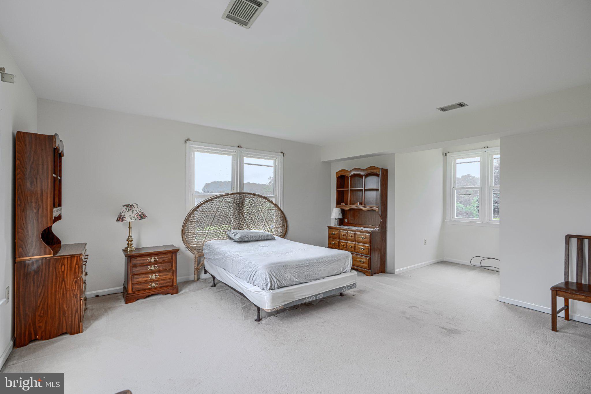 22909 Davis Mill Road Germantown, MD 20876 - Photo 24 of 54 Bedroom #2 (1 of 2)