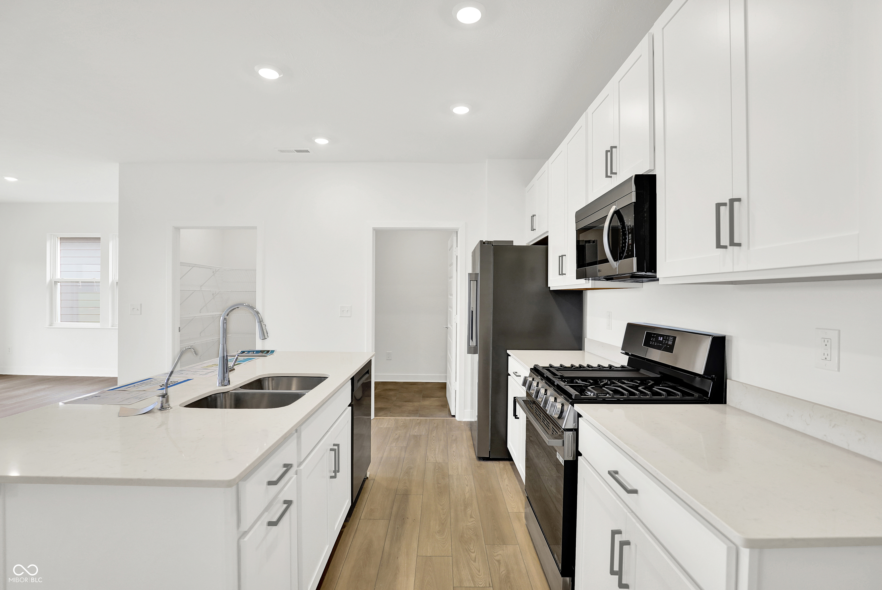 5262 Nettleton Way Avon, IN 46123 - Photo 13 of 35