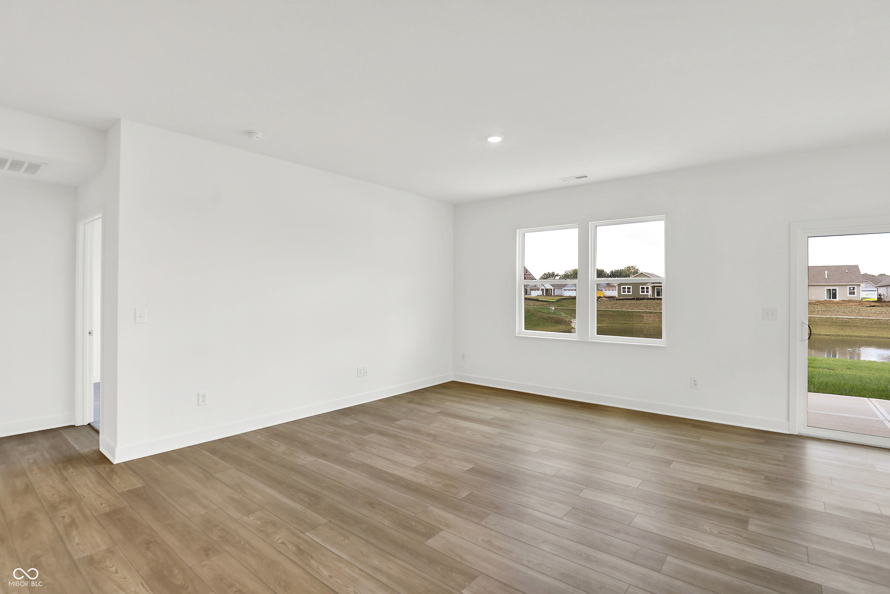 5262 Nettleton Way Avon, IN 46123 - Photo 16 of 35