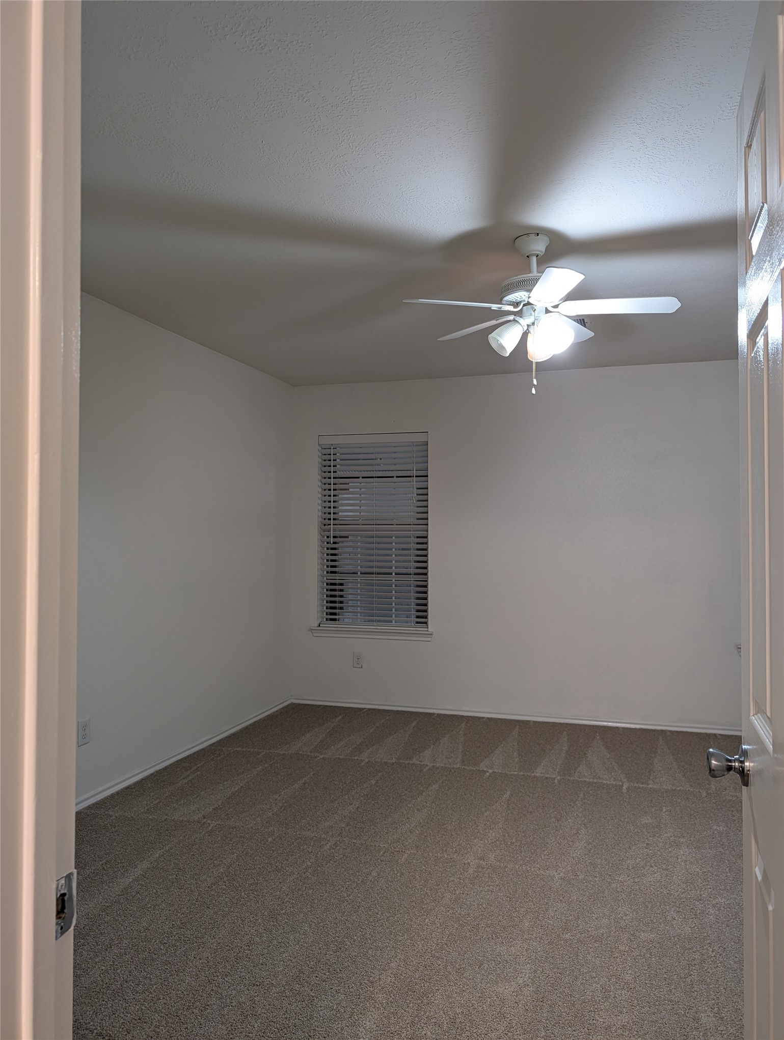 11663 Quinn Ridge Way Houston, TX 77038 - Photo 9 of 17