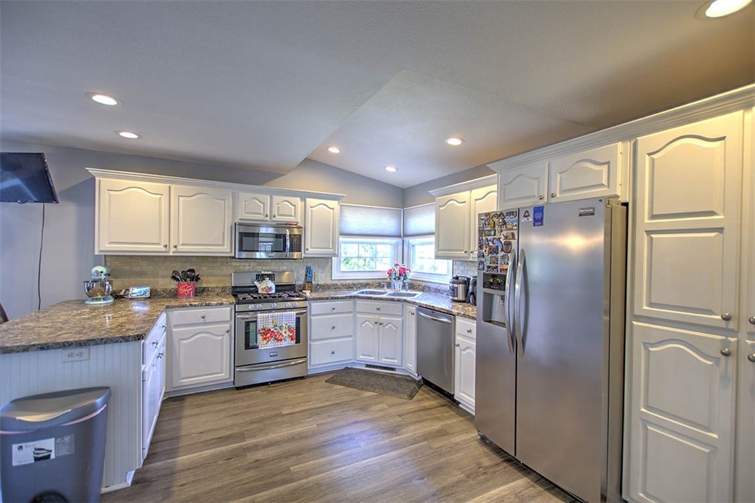 309 North Linden Street Maroa, IL 61756 - Photo 8 of 41