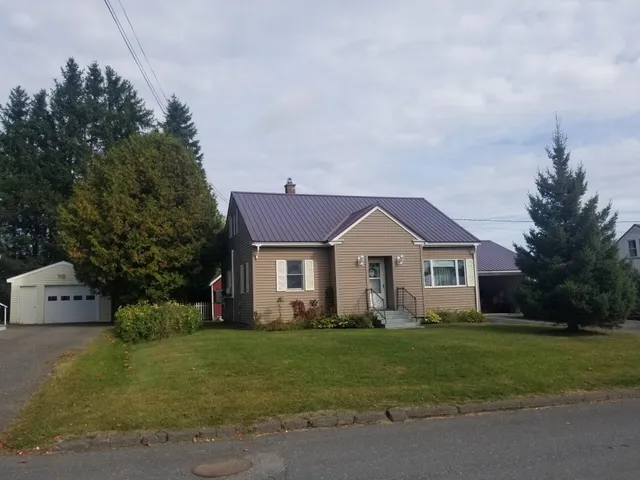 $179,900 | 20 Glendale Road, Caribou, ME 04736