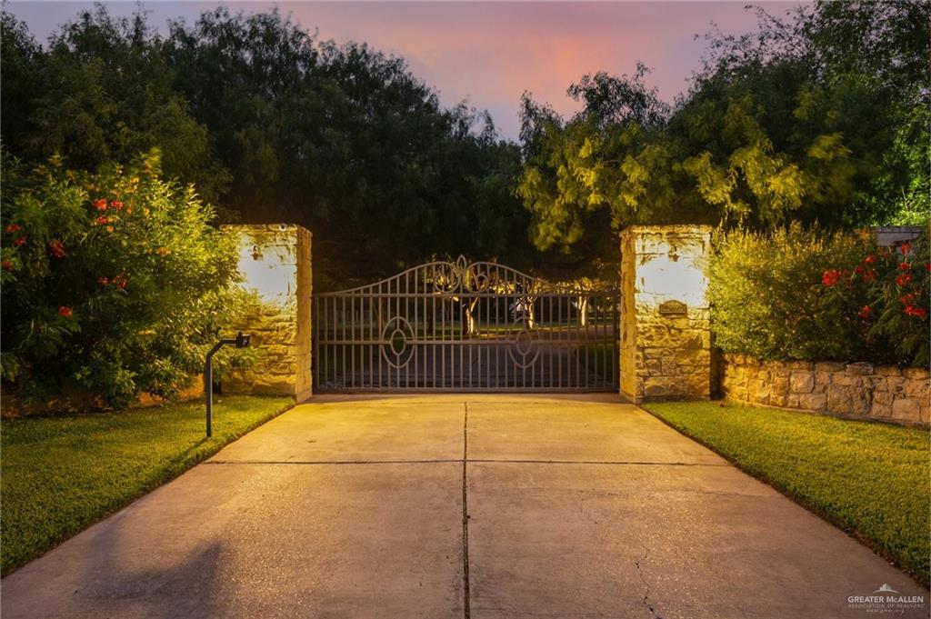 9200 North Taylor Road McAllen, TX 78504 - Photo 2 of 39